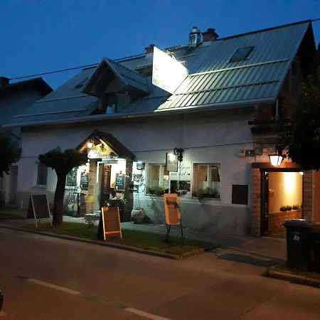 Hostel Piero Ljubljana Exterior photo